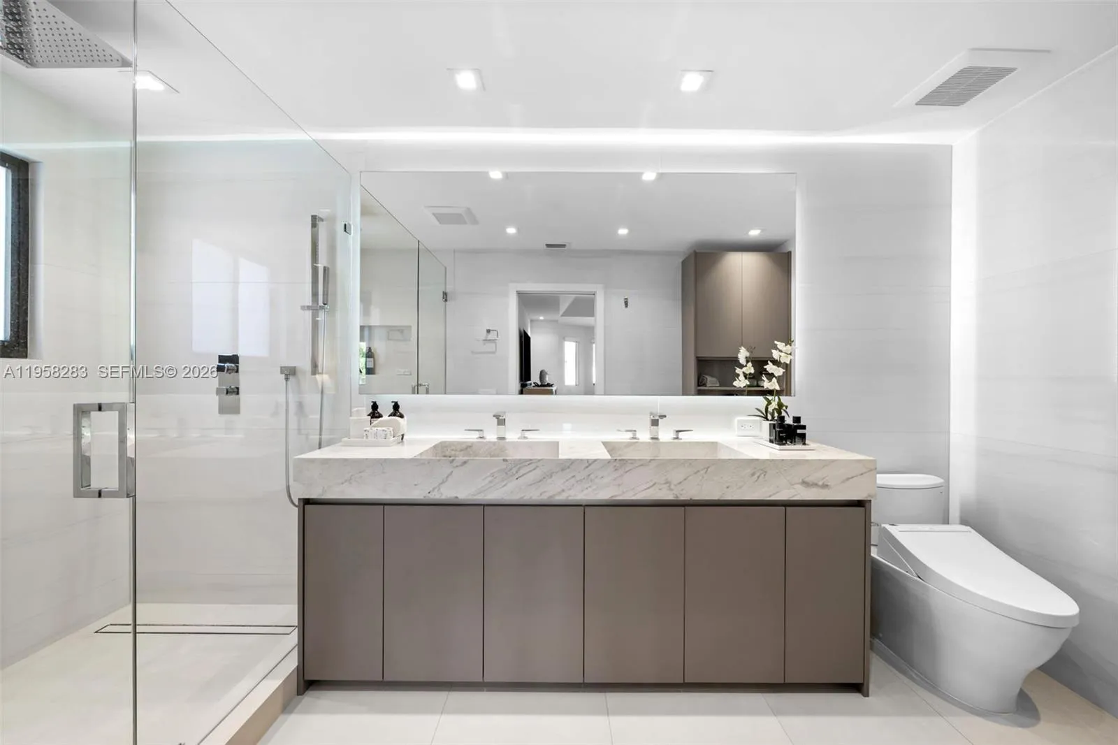 1077 Golden Cane Dr, Weston, Florida 33327, Weston, Florida 33327, 4 Bedrooms Bedrooms, ,3 BathroomsBathrooms,Residential,For Sale,1077 Golden Cane Dr, Weston, Florida 33327,A11958283