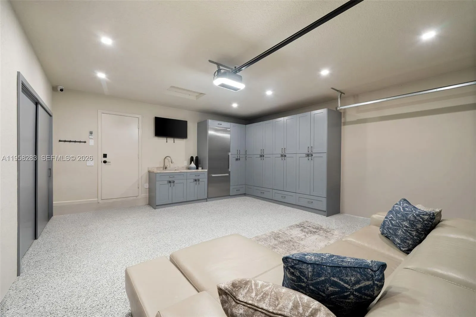 1077 Golden Cane Dr, Weston, Florida 33327, Weston, Florida 33327, 4 Bedrooms Bedrooms, ,3 BathroomsBathrooms,Residential,For Sale,1077 Golden Cane Dr, Weston, Florida 33327,A11958283