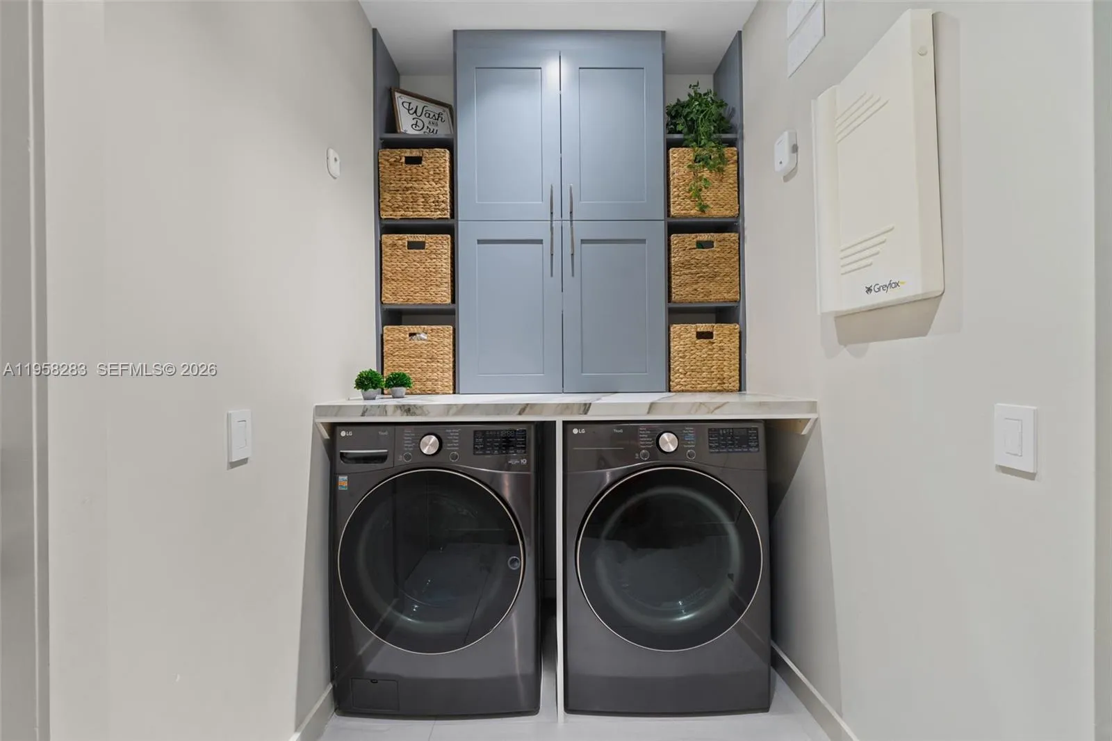 1077 Golden Cane Dr, Weston, Florida 33327, Weston, Florida 33327, 4 Bedrooms Bedrooms, ,3 BathroomsBathrooms,Residential,For Sale,1077 Golden Cane Dr, Weston, Florida 33327,A11958283