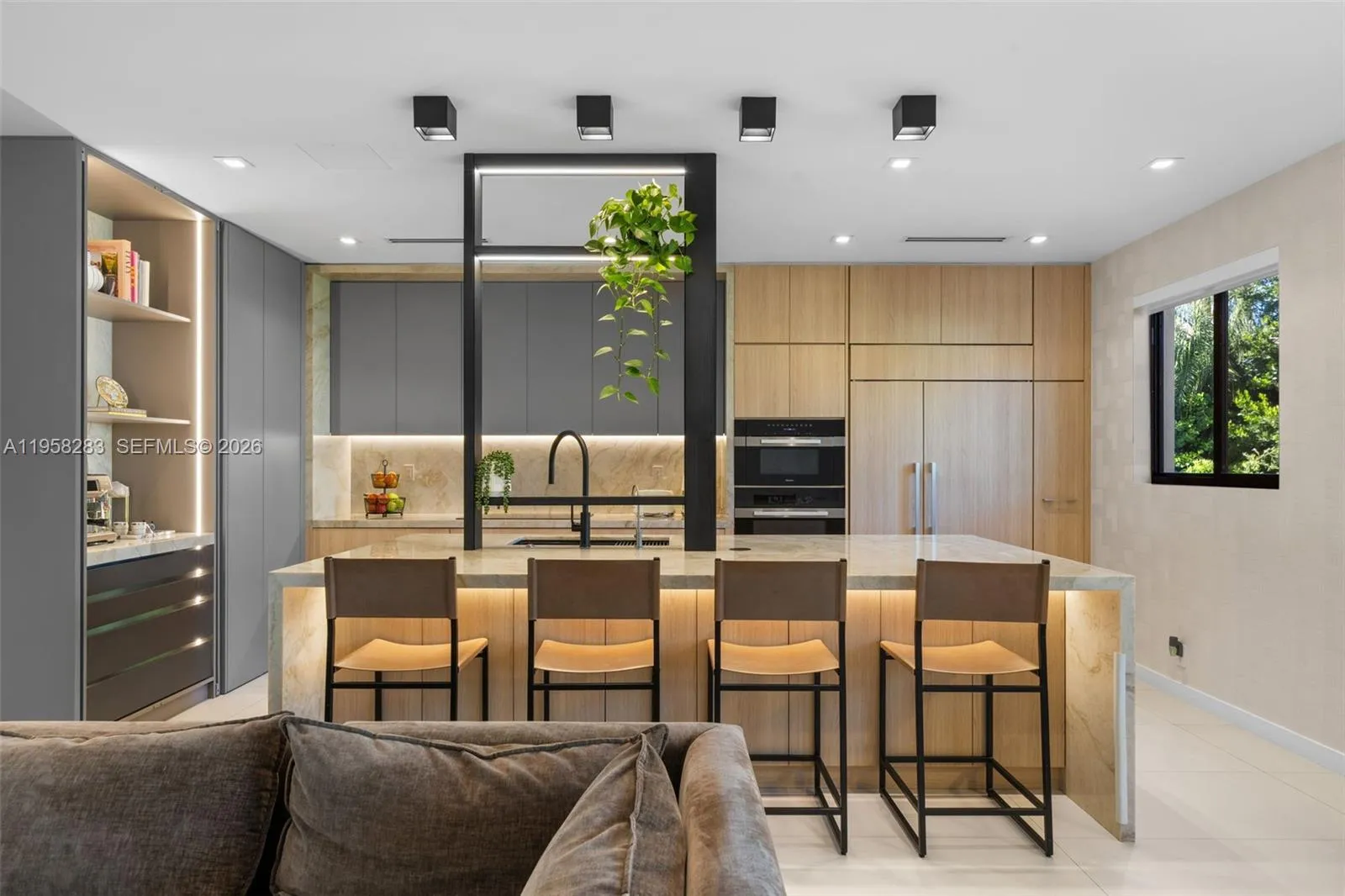 1077 Golden Cane Dr, Weston, Florida 33327, Weston, Florida 33327, 4 Bedrooms Bedrooms, ,3 BathroomsBathrooms,Residential,For Sale,1077 Golden Cane Dr, Weston, Florida 33327,A11958283