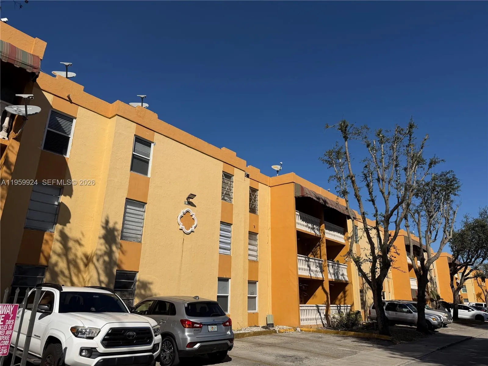 575 W 69th St 205, Hialeah, Florida 33014, Hialeah, Florida 33014, 2 Bedrooms Bedrooms, ,2 BathroomsBathrooms,Residential,For Sale,575 W 69th St 205, Hialeah, Florida 33014,A11959924