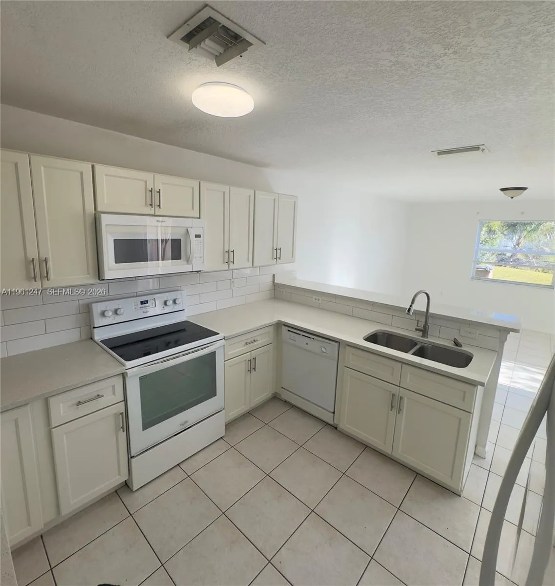 4024 Eastridge Cir 0, Deerfield Beach, Florida 330, Deerfield Beach, Florida 33064, 3 Bedrooms Bedrooms, ,2 BathroomsBathrooms,Residential Lease,For Rent,4024 Eastridge Cir 0, Deerfield Beach, Florida 330,A11961247