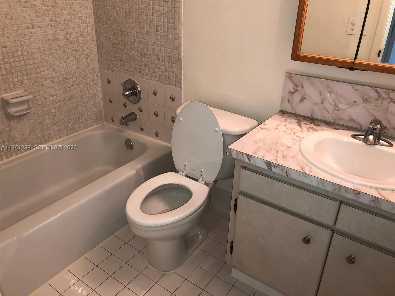 10762 N Kendall Dr I-9, Miami, Florida 33176, Miami, Florida 33176, 2 Bedrooms Bedrooms, ,2 BathroomsBathrooms,Residential Lease,For Rent,10762 N Kendall Dr I-9, Miami, Florida 33176,A11961238