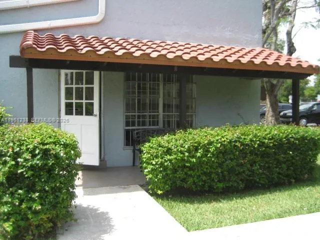 10762 N Kendall Dr I-9, Miami, Florida 33176, Miami, Florida 33176, 2 Bedrooms Bedrooms, ,2 BathroomsBathrooms,Residential Lease,For Rent,10762 N Kendall Dr I-9, Miami, Florida 33176,A11961238