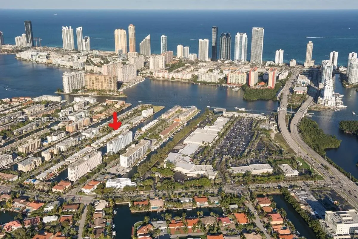 3703 Ne 166th St 1007, North Miami Beach, Florida, North Miami Beach, Florida 33160, 2 Bedrooms Bedrooms, ,2 BathroomsBathrooms,Residential Lease,For Rent,3703 Ne 166th St 1007, North Miami Beach, Florida ,A11961281