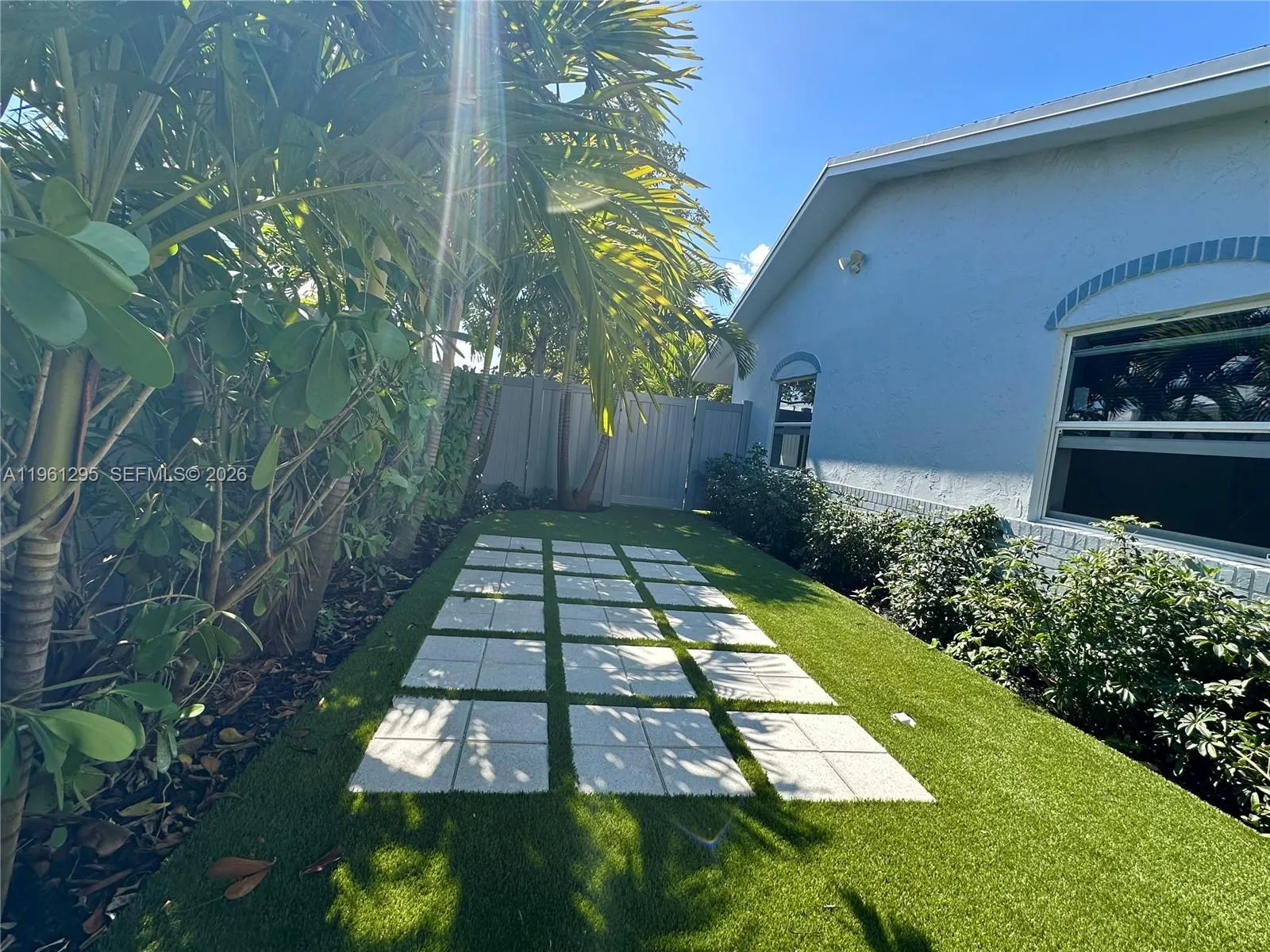 1109 Ne 6th Ave 1, Fort Lauderdale, Florida 33304, Fort Lauderdale, Florida 33304, 1 Bedroom Bedrooms, ,1 BathroomBathrooms,Residential Lease,For Rent,1109 Ne 6th Ave 1, Fort Lauderdale, Florida 33304,A11961295