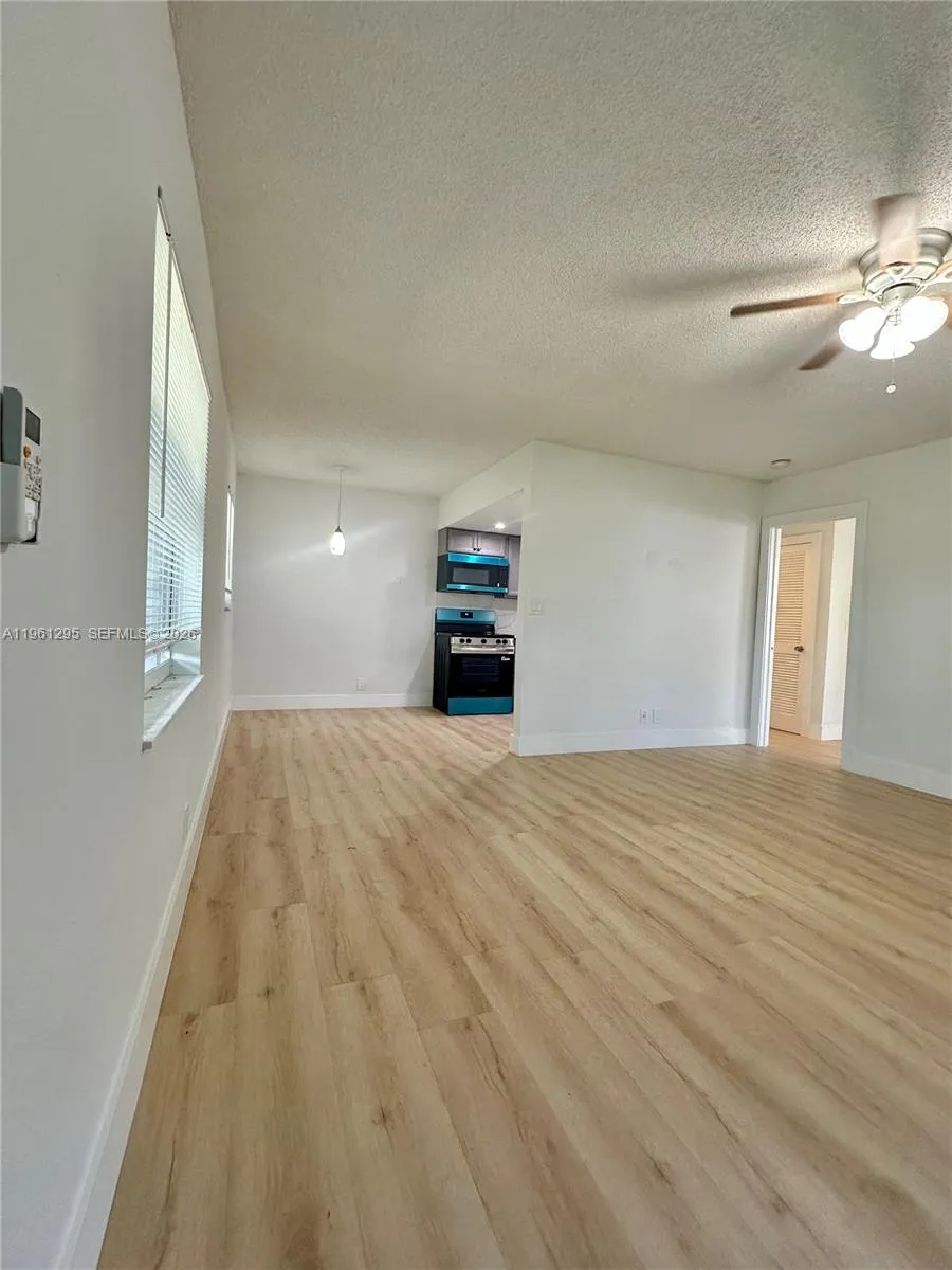 1109 Ne 6th Ave 1, Fort Lauderdale, Florida 33304, Fort Lauderdale, Florida 33304, 1 Bedroom Bedrooms, ,1 BathroomBathrooms,Residential Lease,For Rent,1109 Ne 6th Ave 1, Fort Lauderdale, Florida 33304,A11961295