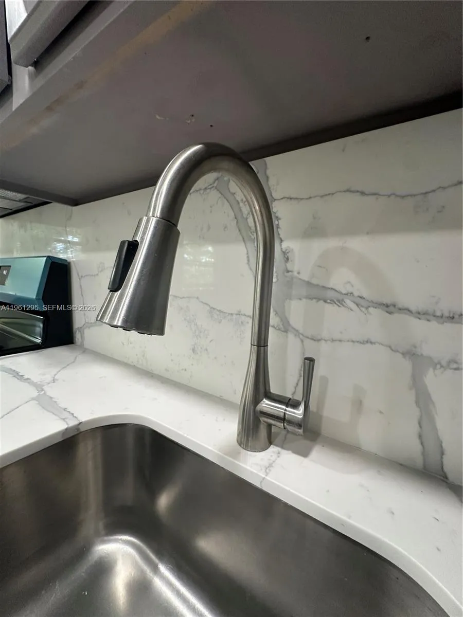 1109 Ne 6th Ave 1, Fort Lauderdale, Florida 33304, Fort Lauderdale, Florida 33304, 1 Bedroom Bedrooms, ,1 BathroomBathrooms,Residential Lease,For Rent,1109 Ne 6th Ave 1, Fort Lauderdale, Florida 33304,A11961295