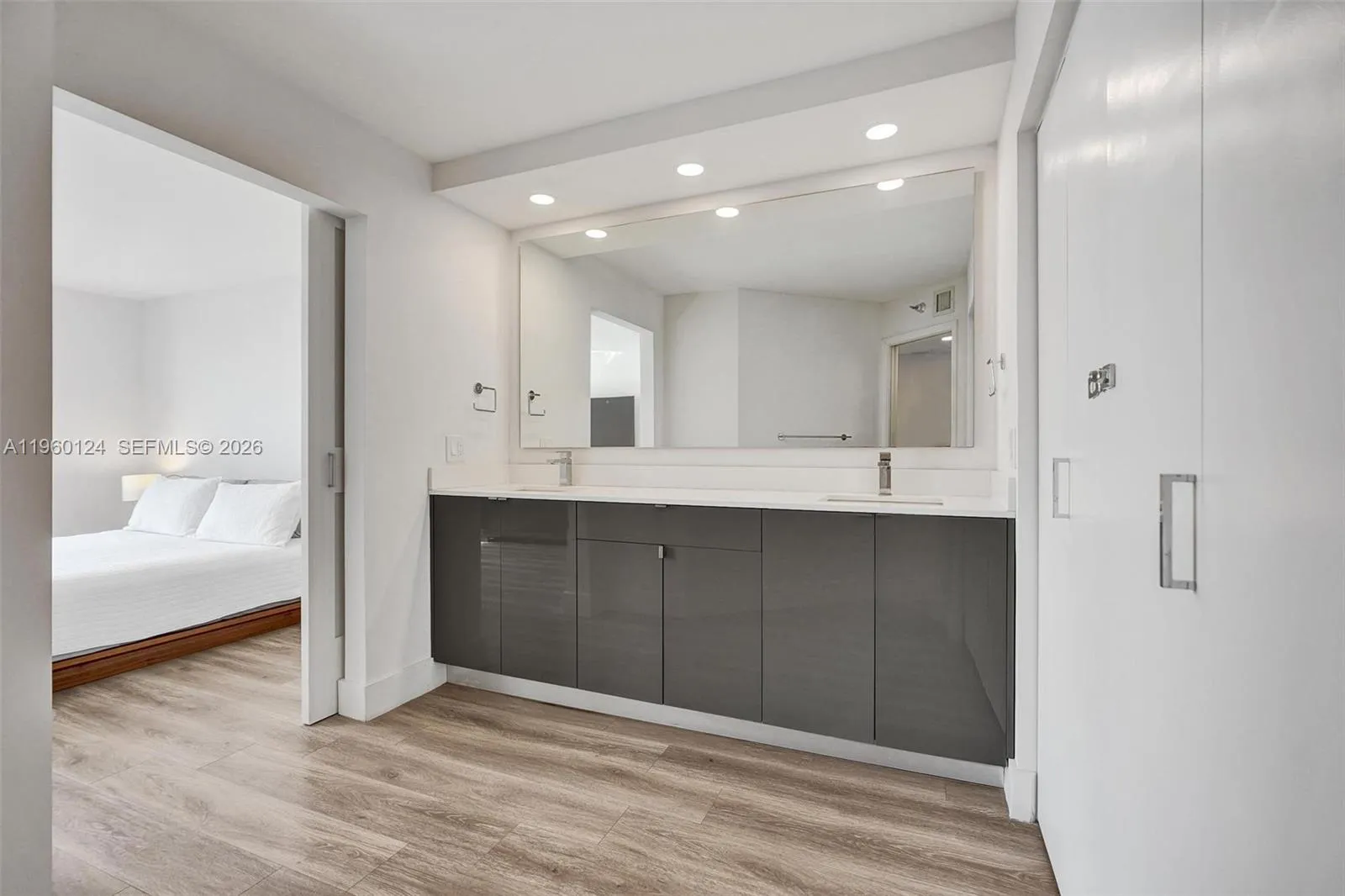 3500 Mystic Pointe Dr 3206, Aventura, Florida 3318, Aventura, Florida 33180, 2 Bedrooms Bedrooms, ,2 BathroomsBathrooms,Residential,For Sale,3500 Mystic Pointe Dr 3206, Aventura, Florida 3318,A11960124