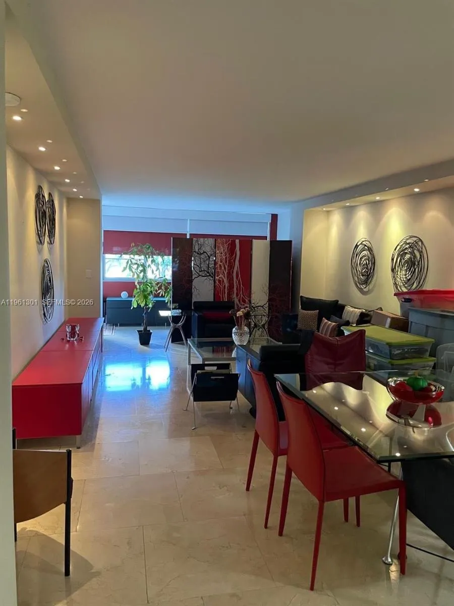 5005 Collins Ave 212, Miami Beach, Florida 33140, Miami Beach, Florida 33140, 1 Bedroom Bedrooms, ,1 BathroomBathrooms,Residential,For Sale,5005 Collins Ave 212, Miami Beach, Florida 33140,A11961301