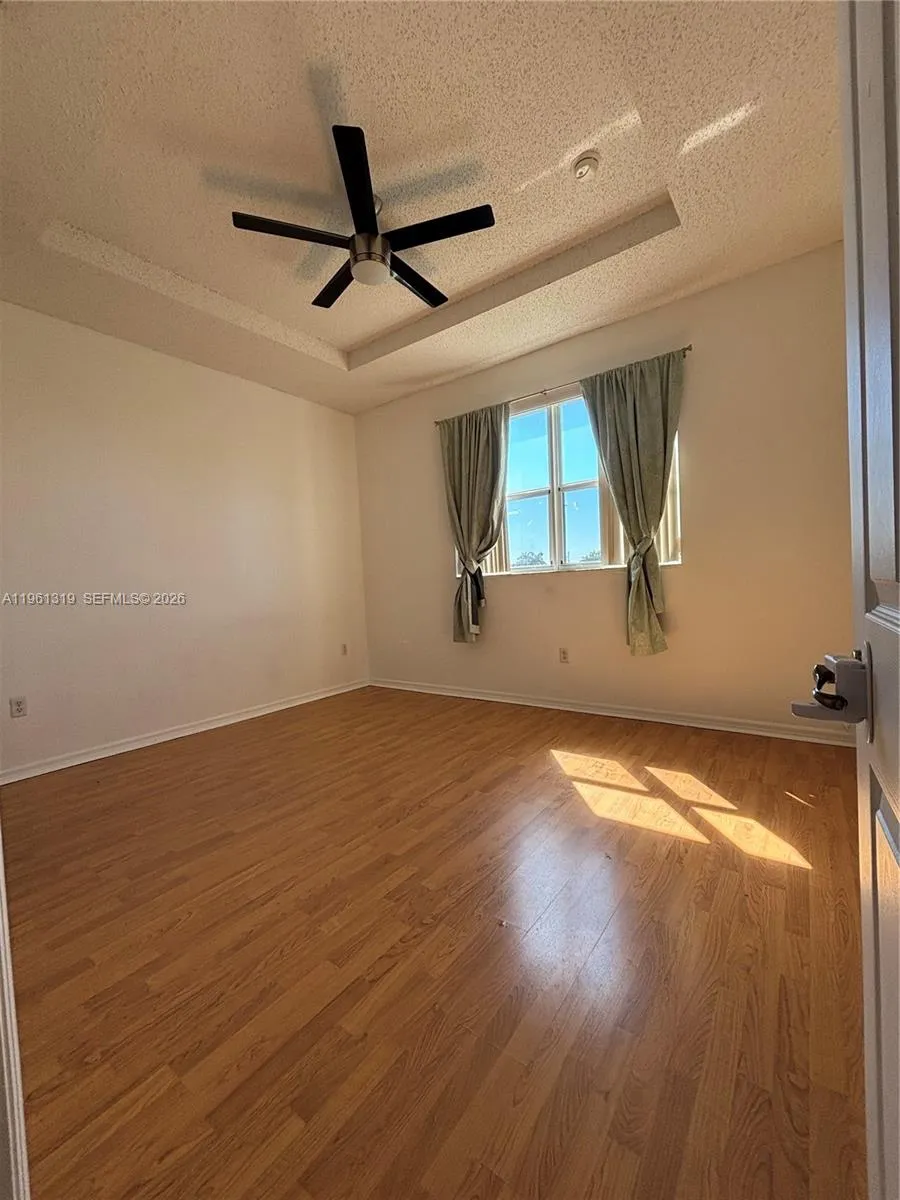 1044 Ne 42nd Ter, Homestead, Florida 33033, Homestead, Florida 33033, 3 Bedrooms Bedrooms, ,2 BathroomsBathrooms,Residential Lease,For Rent,1044 Ne 42nd Ter, Homestead, Florida 33033,A11961319