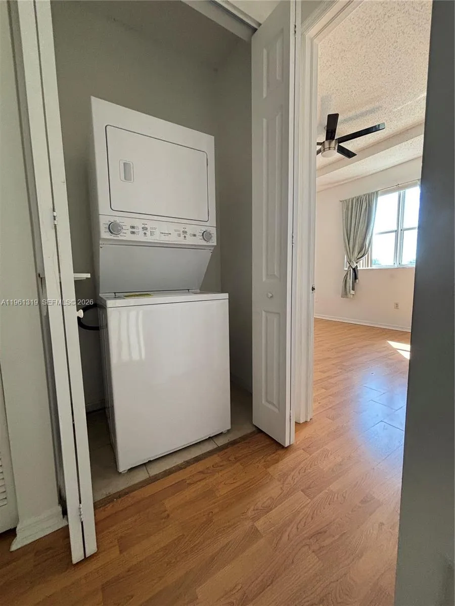 1044 Ne 42nd Ter, Homestead, Florida 33033, Homestead, Florida 33033, 3 Bedrooms Bedrooms, ,2 BathroomsBathrooms,Residential Lease,For Rent,1044 Ne 42nd Ter, Homestead, Florida 33033,A11961319