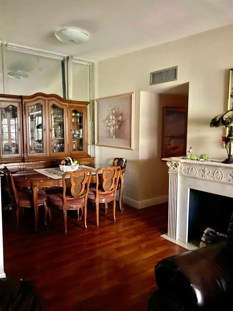7707 Ashmont Cir 214, Tamarac, Florida 33321, Tamarac, Florida 33321, 2 Bedrooms Bedrooms, ,2 BathroomsBathrooms,Residential,For Sale,7707 Ashmont Cir 214, Tamarac, Florida 33321,A11961334