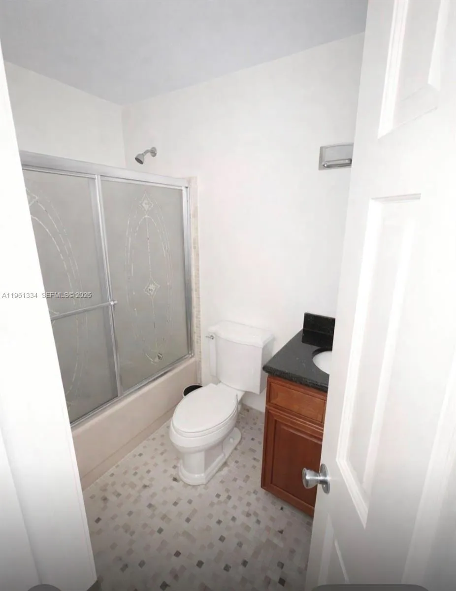 7707 Ashmont Cir 214, Tamarac, Florida 33321, Tamarac, Florida 33321, 2 Bedrooms Bedrooms, ,2 BathroomsBathrooms,Residential,For Sale,7707 Ashmont Cir 214, Tamarac, Florida 33321,A11961334