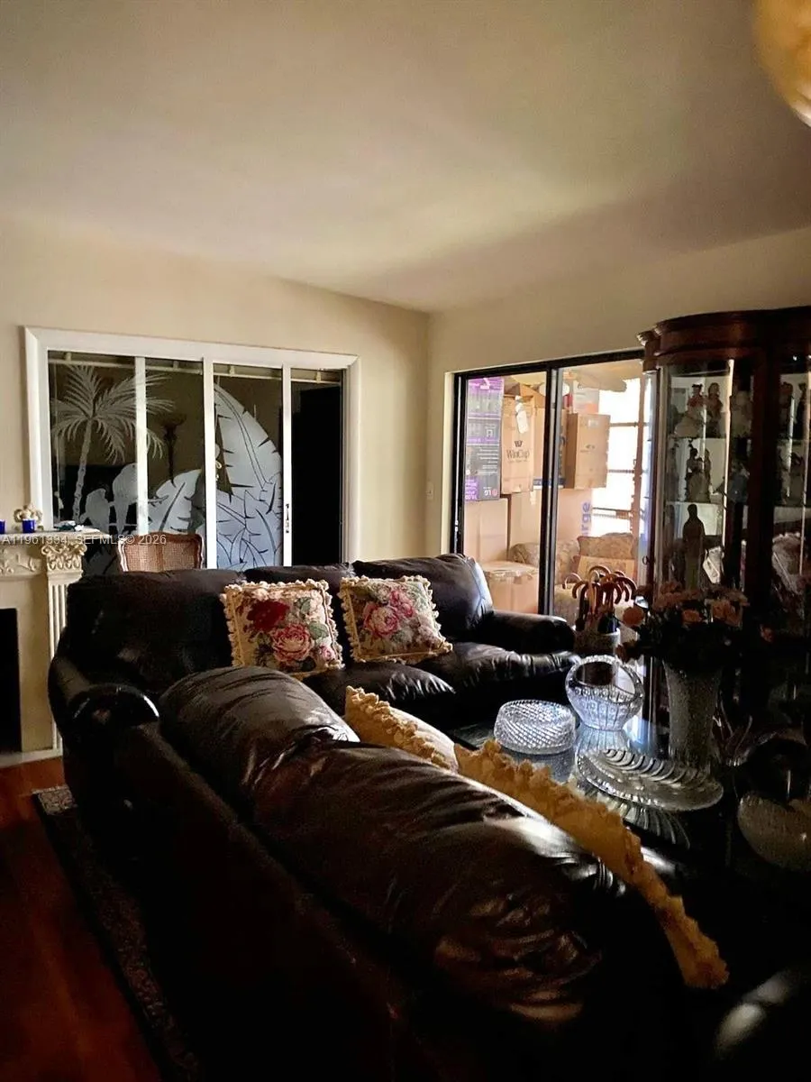 7707 Ashmont Cir 214, Tamarac, Florida 33321, Tamarac, Florida 33321, 2 Bedrooms Bedrooms, ,2 BathroomsBathrooms,Residential,For Sale,7707 Ashmont Cir 214, Tamarac, Florida 33321,A11961334