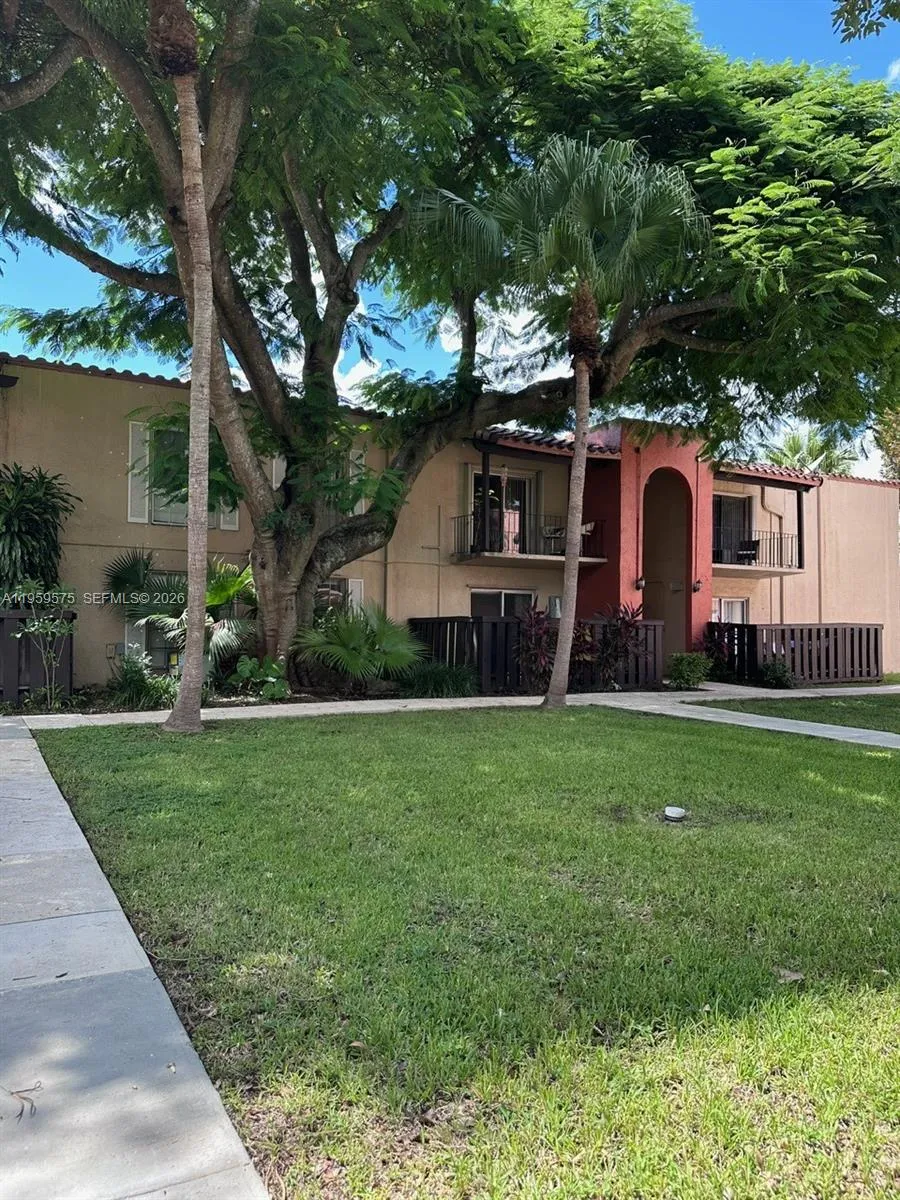 10786 N Kendall Dr D13, Miami, Florida 33176, Miami, Florida 33176, 1 Bedroom Bedrooms, ,1 BathroomBathrooms,Residential Lease,For Rent,10786 N Kendall Dr D13, Miami, Florida 33176,A11959575