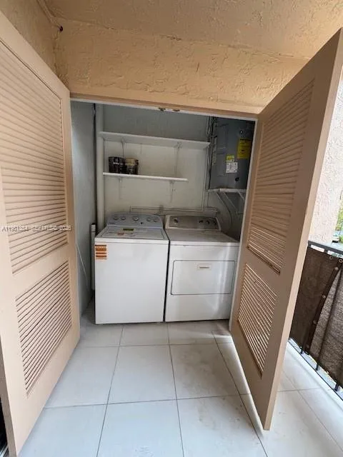 13701 Kendale Lakes Cir B-306, Miami, Florida 3318, Miami, Florida 33183, 2 Bedrooms Bedrooms, ,2 BathroomsBathrooms,Residential Lease,For Rent,13701 Kendale Lakes Cir B-306, Miami, Florida 3318,A11961354