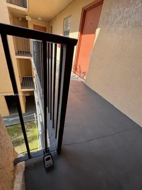 13701 Kendale Lakes Cir B-306, Miami, Florida 3318, Miami, Florida 33183, 2 Bedrooms Bedrooms, ,2 BathroomsBathrooms,Residential Lease,For Rent,13701 Kendale Lakes Cir B-306, Miami, Florida 3318,A11961354