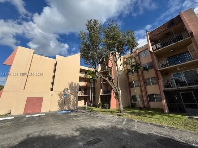 13701 Kendale Lakes Cir B-306, Miami, Florida 3318, Miami, Florida 33183, 2 Bedrooms Bedrooms, ,2 BathroomsBathrooms,Residential Lease,For Rent,13701 Kendale Lakes Cir B-306, Miami, Florida 3318,A11961354
