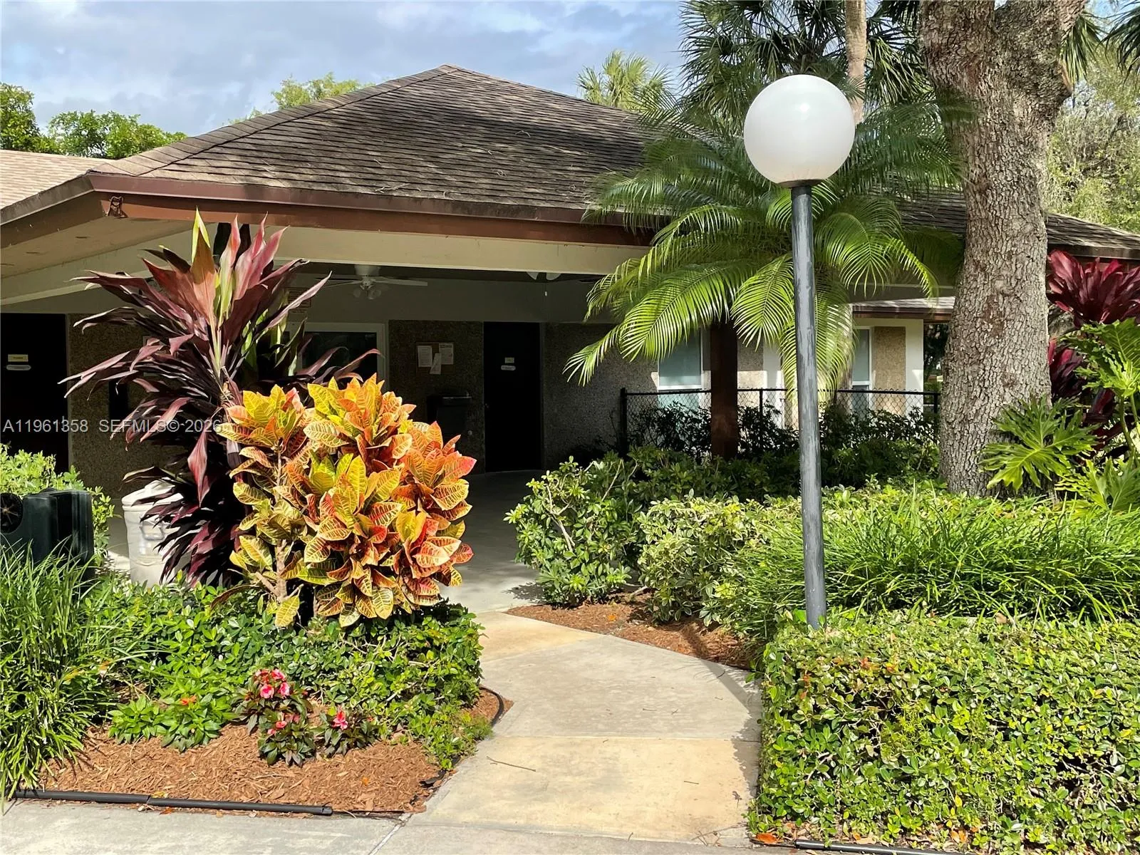 805 Cypress Blvd 205, Pompano Beach, Florida 33069, Pompano Beach, Florida 33069, 2 Bedrooms Bedrooms, ,2 BathroomsBathrooms,Residential Lease,For Rent,805 Cypress Blvd 205, Pompano Beach, Florida 33069,A11961358