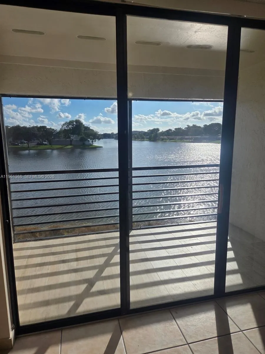 11342 Taft St 11342, Pembroke Pines, Florida 33026, Pembroke Pines, Florida 33026, 2 Bedrooms Bedrooms, ,2 BathroomsBathrooms,Residential Lease,For Rent,11342 Taft St 11342, Pembroke Pines, Florida 33026,A11961388