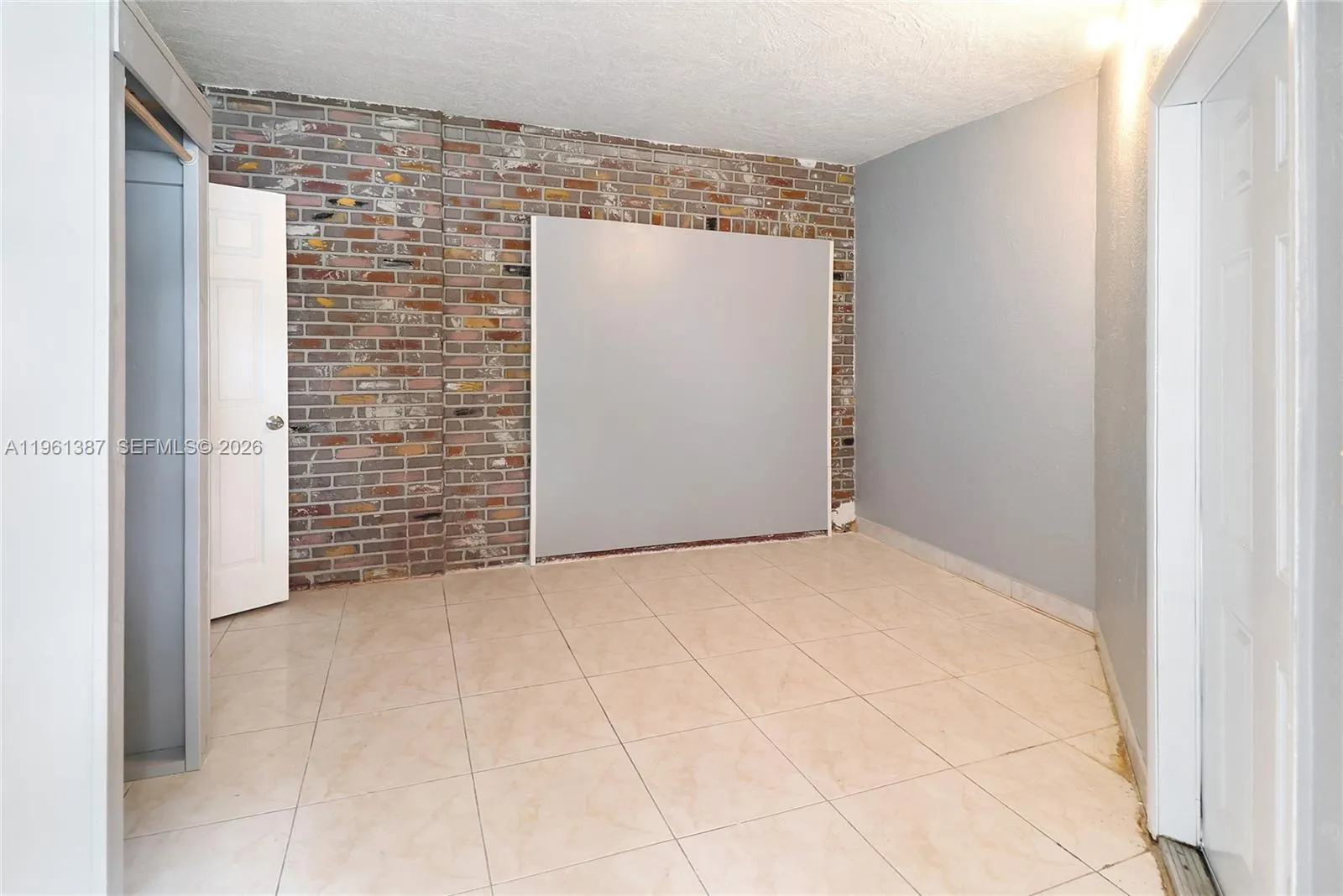 3241 Nw 40th St, Lauderdale Lakes, Florida 33309, Lauderdale Lakes, Florida 33309, 6 Bedrooms Bedrooms, ,2 BathroomsBathrooms,Residential Lease,For Rent,3241 Nw 40th St, Lauderdale Lakes, Florida 33309,A11961387