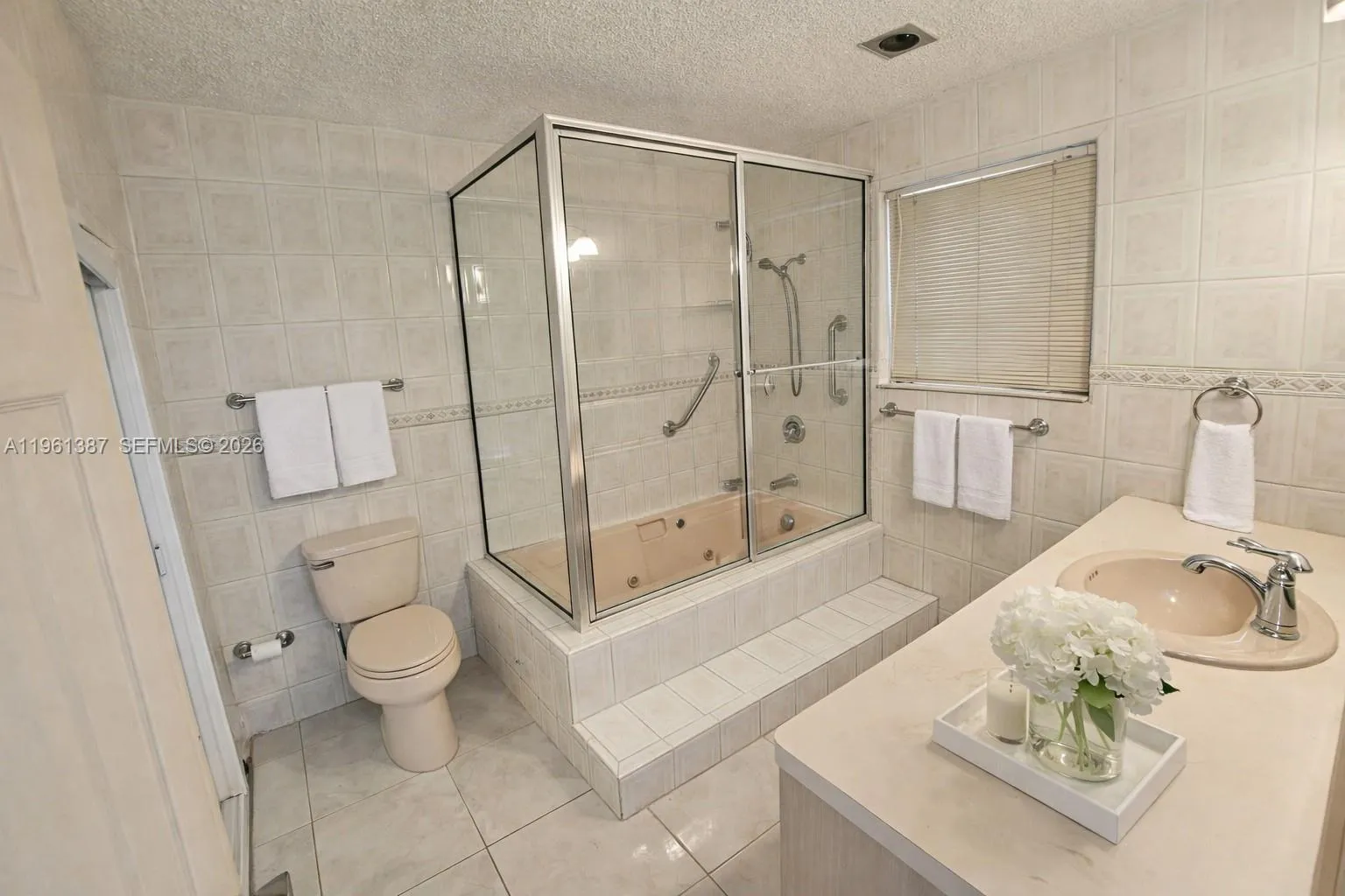3241 Nw 40th St, Lauderdale Lakes, Florida 33309, Lauderdale Lakes, Florida 33309, 6 Bedrooms Bedrooms, ,2 BathroomsBathrooms,Residential Lease,For Rent,3241 Nw 40th St, Lauderdale Lakes, Florida 33309,A11961387