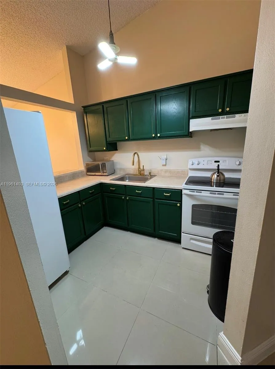 3648 Nw 83rd Ln 3648, Sunrise, Florida 33351, Sunrise, Florida 33351, 2 Bedrooms Bedrooms, ,1 BathroomBathrooms,Residential Lease,For Rent,3648 Nw 83rd Ln 3648, Sunrise, Florida 33351,A11961403