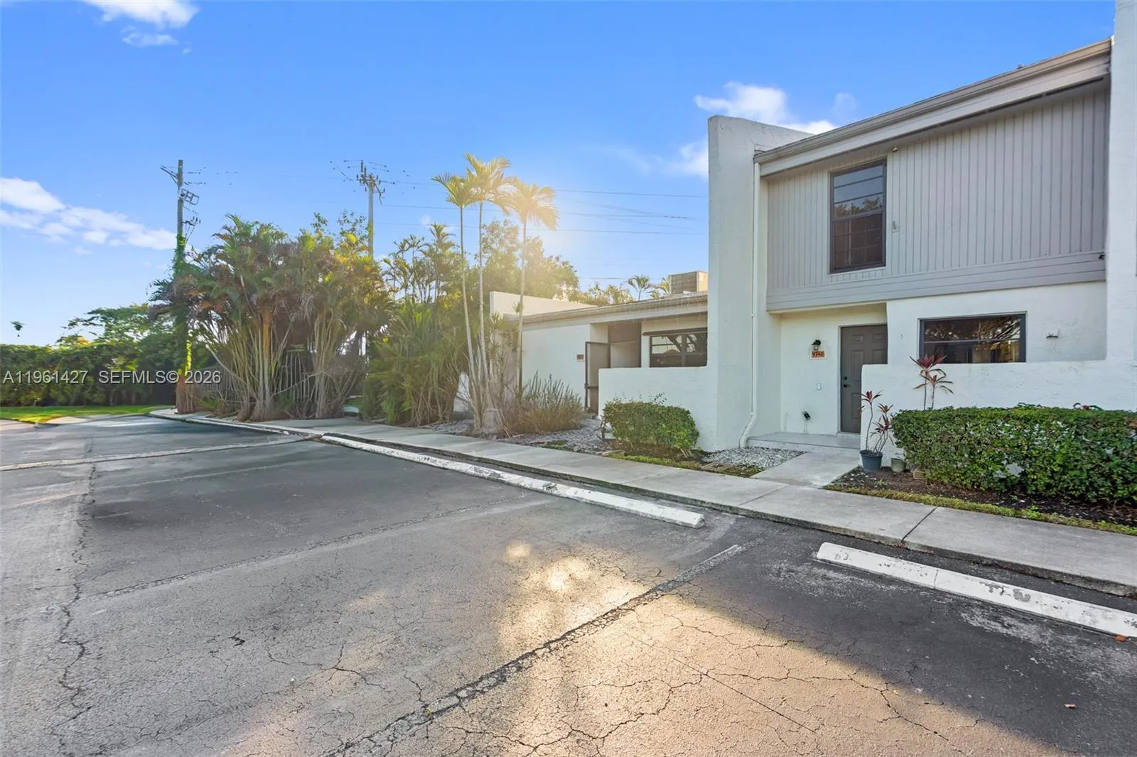 9740 Nw 10th St 82, Pembroke Pines, Florida 33024, Pembroke Pines, Florida 33024, 2 Bedrooms Bedrooms, ,2 BathroomsBathrooms,Residential Lease,For Rent,9740 Nw 10th St 82, Pembroke Pines, Florida 33024,A11961427