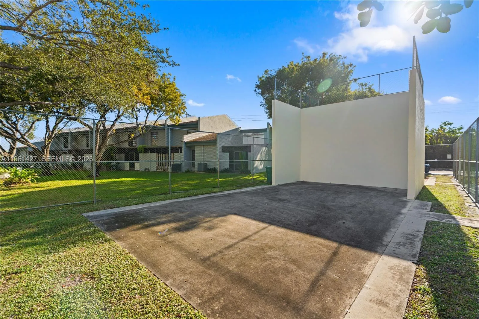 9740 Nw 10th St 82, Pembroke Pines, Florida 33024, Pembroke Pines, Florida 33024, 2 Bedrooms Bedrooms, ,2 BathroomsBathrooms,Residential Lease,For Rent,9740 Nw 10th St 82, Pembroke Pines, Florida 33024,A11961427