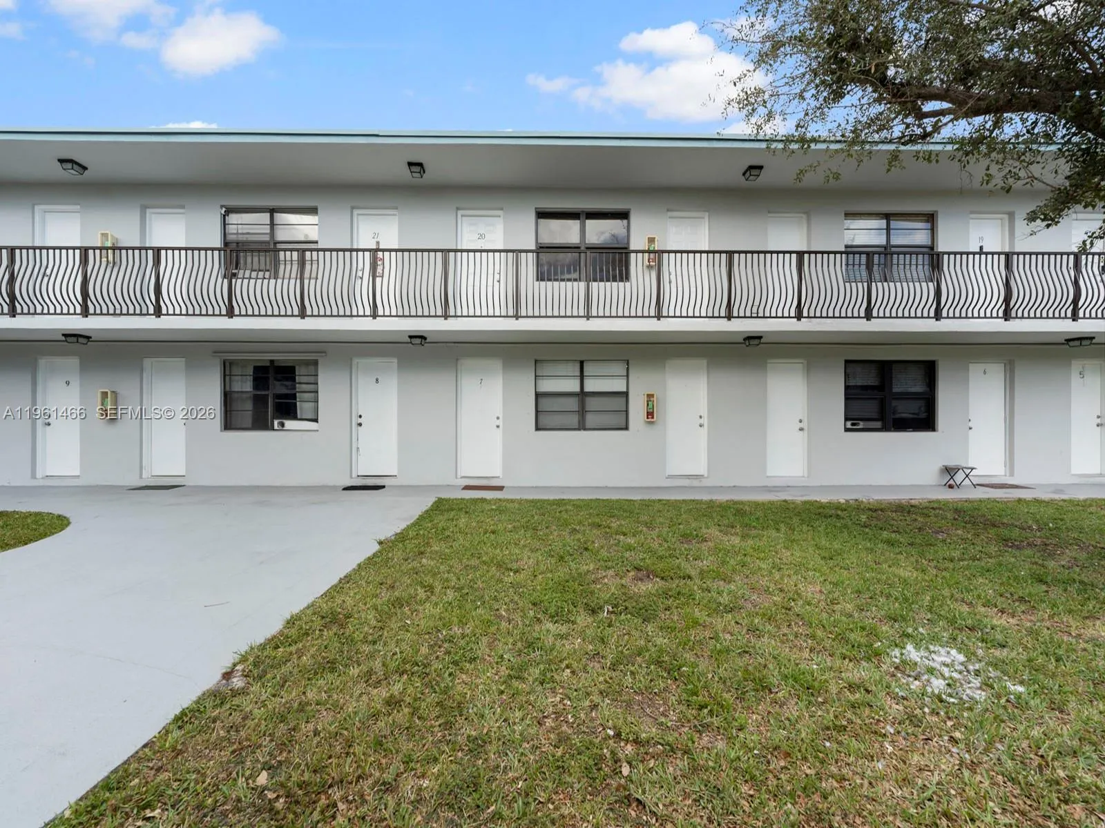 4444 Sw 67th Ave 7, Miami, Florida 33155, Miami, Florida 33155, 1 Bedroom Bedrooms, ,1 BathroomBathrooms,Residential Lease,For Rent,4444 Sw 67th Ave 7, Miami, Florida 33155,A11961466