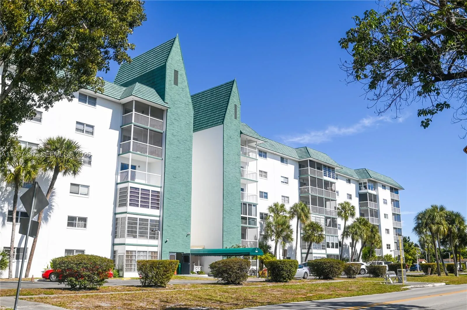 4751 Nw 21st St 401, Lauderhill, Florida 33313, Lauderhill, Florida 33313, 1 Bedroom Bedrooms, ,1 BathroomBathrooms,Residential,For Sale,4751 Nw 21st St 401, Lauderhill, Florida 33313,A11957237