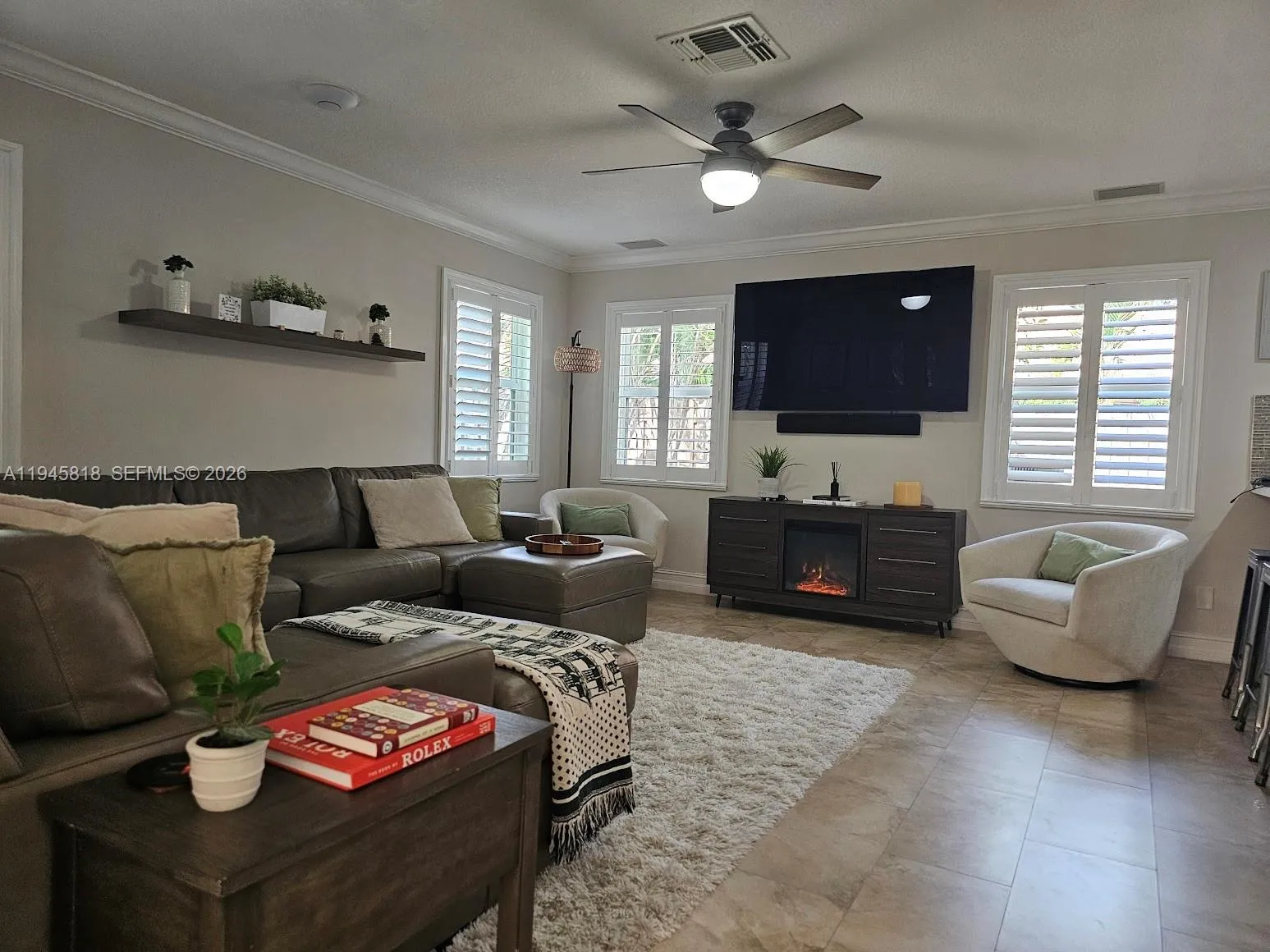 3070 Perriwinkle Cir, Davie, Florida 33328, Davie, Florida 33328, 4 Bedrooms Bedrooms, ,3 BathroomsBathrooms,Residential,For Sale,3070 Perriwinkle Cir, Davie, Florida 33328,A11945818