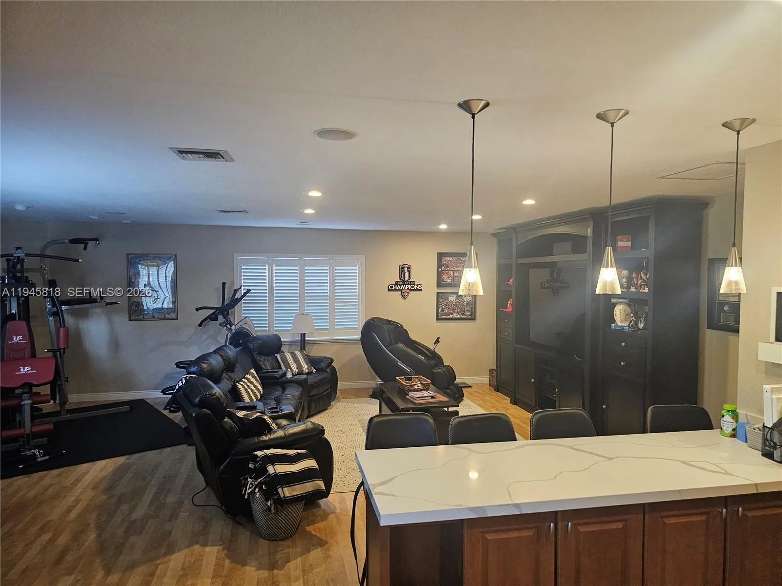 3070 Perriwinkle Cir, Davie, Florida 33328, Davie, Florida 33328, 4 Bedrooms Bedrooms, ,3 BathroomsBathrooms,Residential,For Sale,3070 Perriwinkle Cir, Davie, Florida 33328,A11945818