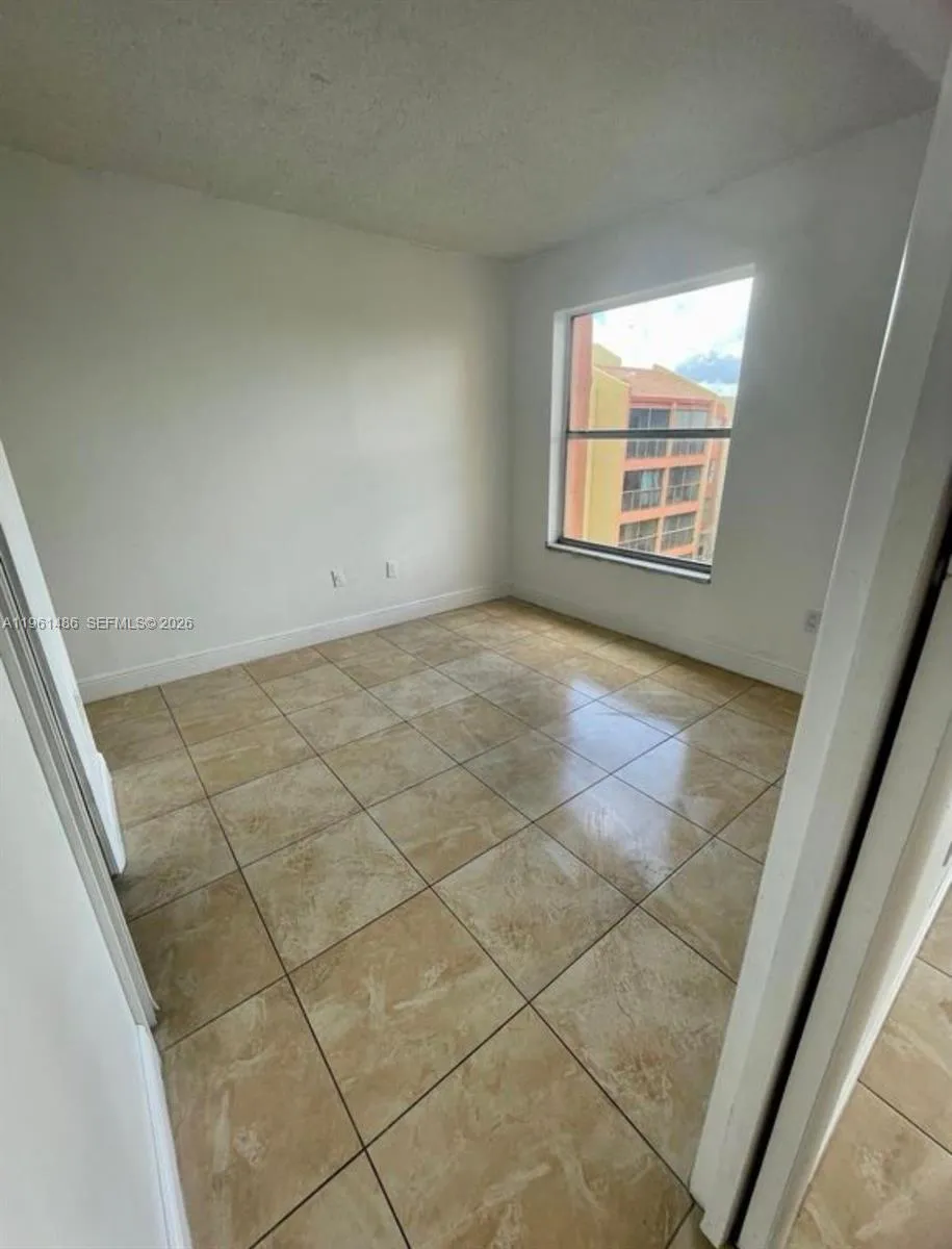 9405 W Flagler St D403, Miami, Florida 33174, Miami, Florida 33174, 1 Bedroom Bedrooms, ,1 BathroomBathrooms,Residential,For Sale,9405 W Flagler St D403, Miami, Florida 33174,A11961486