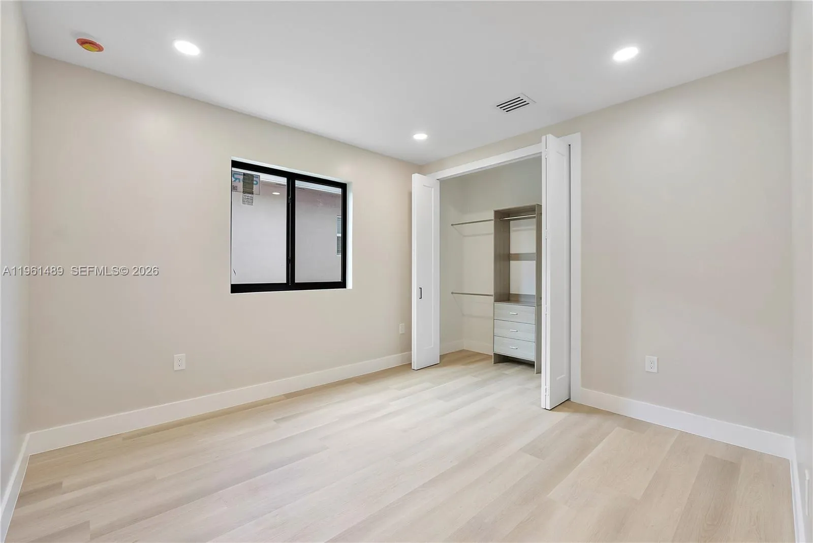 701 Sw 17th Street, Fort Lauderdale, Florida 33315, Fort Lauderdale, Florida 33315, 5 Bedrooms Bedrooms, ,4 BathroomsBathrooms,Residential,For Sale,701 Sw 17th Street, Fort Lauderdale, Florida 33315,A11961489