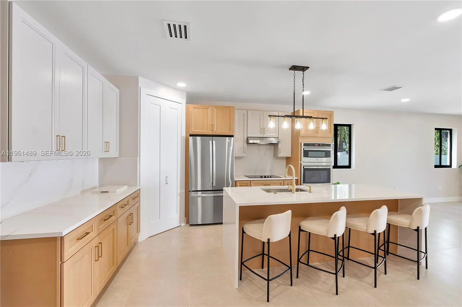 701 Sw 17th Street, Fort Lauderdale, Florida 33315, Fort Lauderdale, Florida 33315, 5 Bedrooms Bedrooms, ,4 BathroomsBathrooms,Residential,For Sale,701 Sw 17th Street, Fort Lauderdale, Florida 33315,A11961489