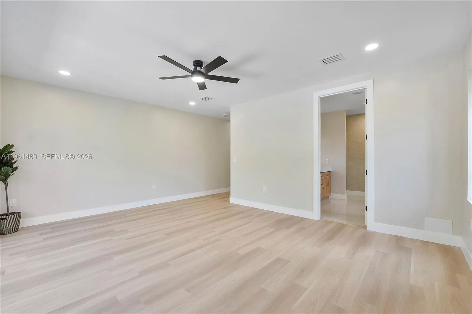 701 Sw 17th Street, Fort Lauderdale, Florida 33315, Fort Lauderdale, Florida 33315, 5 Bedrooms Bedrooms, ,4 BathroomsBathrooms,Residential,For Sale,701 Sw 17th Street, Fort Lauderdale, Florida 33315,A11961489