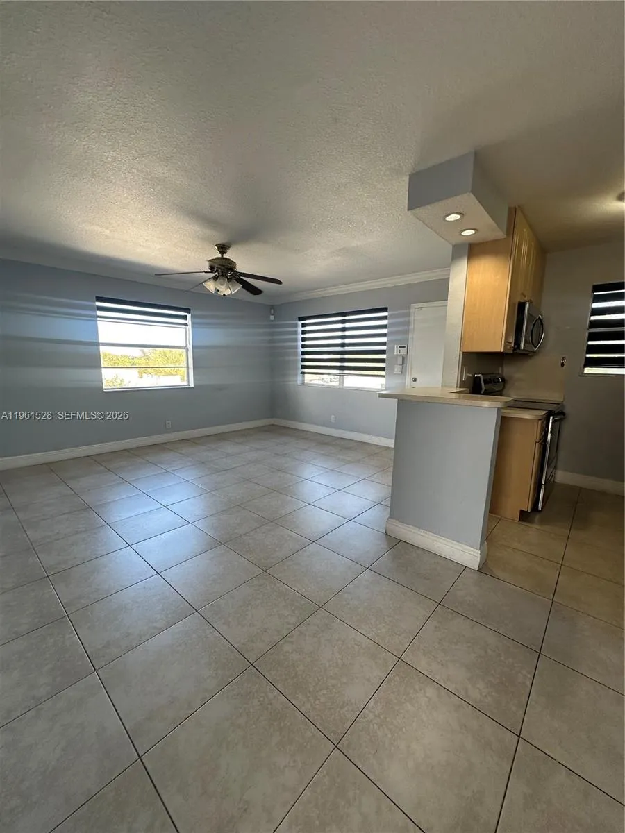 110 Se 2nd St 312, Hallandale Beach, Florida 33009, Hallandale Beach, Florida 33009, 1 Bedroom Bedrooms, ,1 BathroomBathrooms,Residential,For Sale,110 Se 2nd St 312, Hallandale Beach, Florida 33009,A11961528