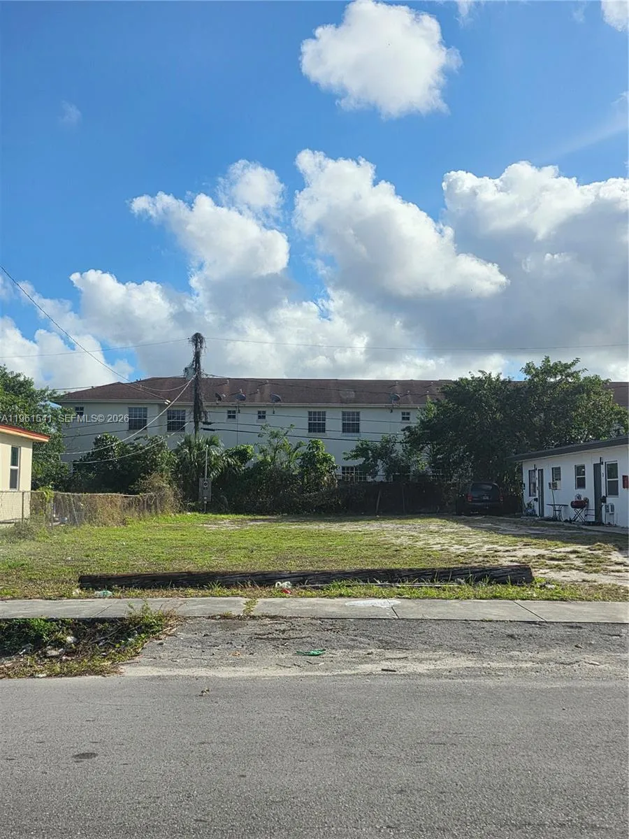 10 Nw St, Hallandale Beach, Florida 33009, Hallandale Beach, Florida 33009, ,Land,For Sale,10 Nw St, Hallandale Beach, Florida 33009,A11961541