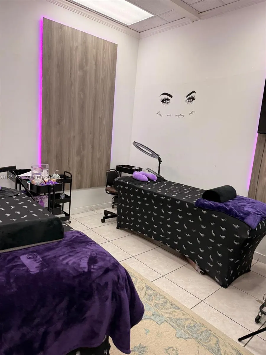 Davie, Florida 33324, ,Business Opportunity,For Sale,A11961537