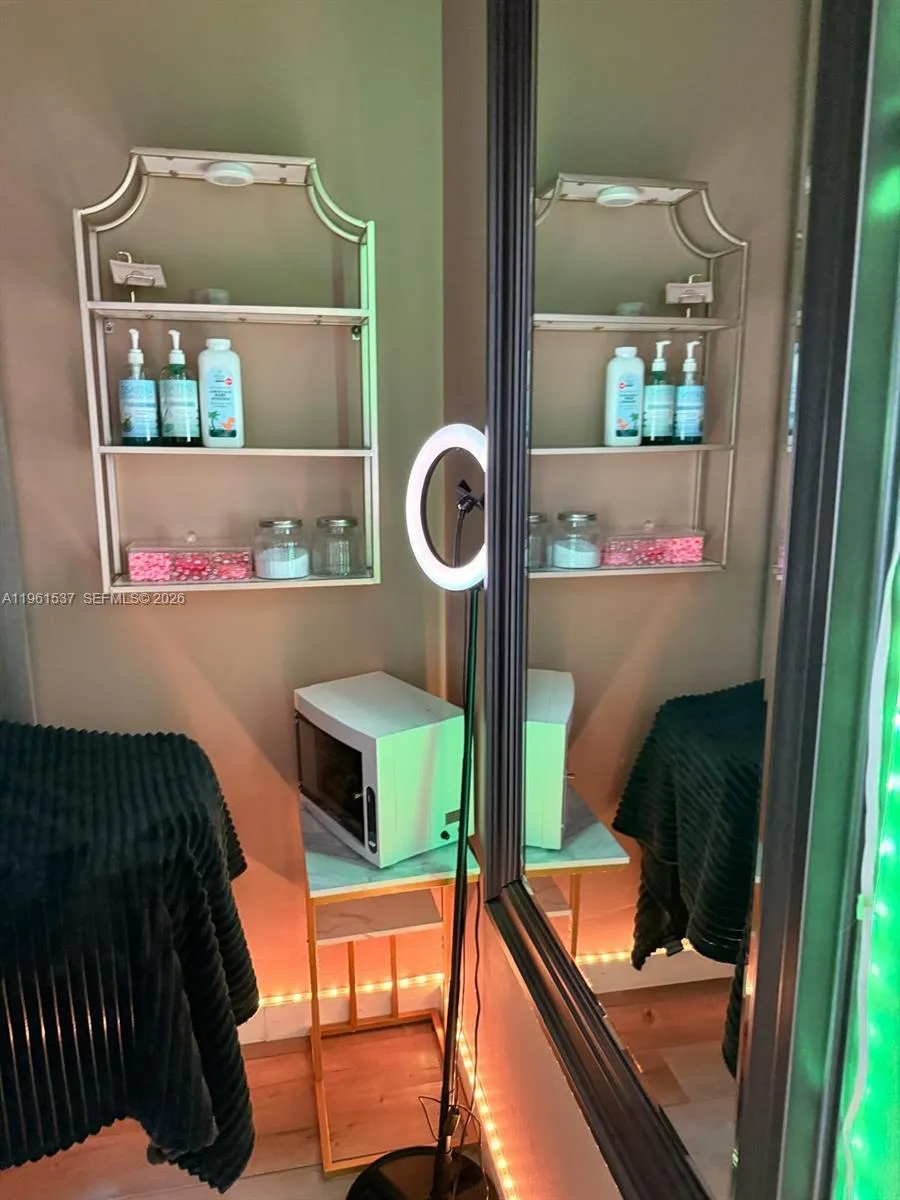 Hallandale Beach, Florida 33020, ,Business Opportunity,For Sale,A11961537