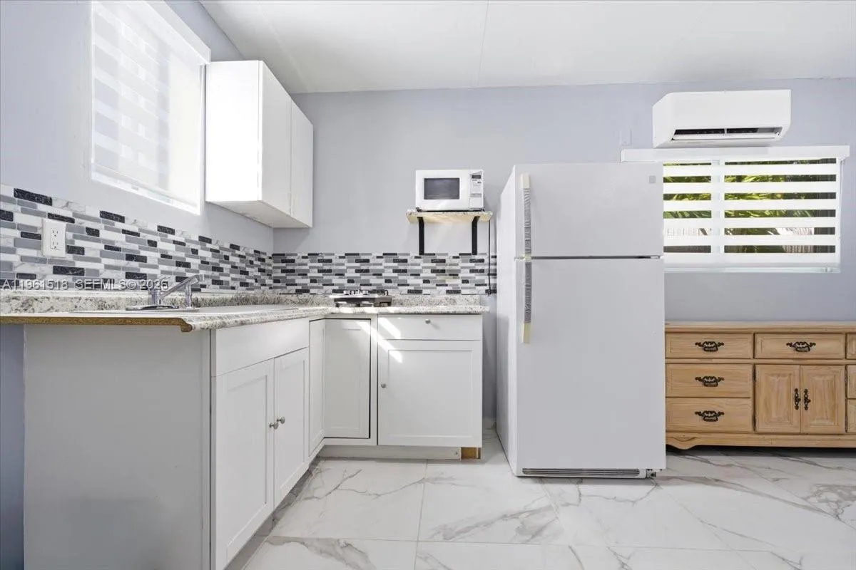 3297 Sw 26th St, Miami, Florida 33133, Miami, Florida 33133, ,Residential Income,For Sale,3297 Sw 26th St, Miami, Florida 33133,A11961518