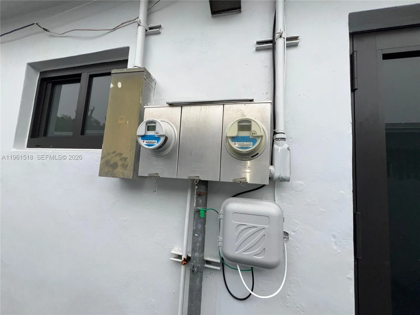 3297 Sw 26th St, Miami, Florida 33133, Miami, Florida 33133, ,Residential Income,For Sale,3297 Sw 26th St, Miami, Florida 33133,A11961518