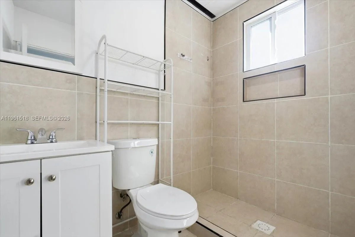 3297 Sw 26th St, Miami, Florida 33133, Miami, Florida 33133, ,Residential Income,For Sale,3297 Sw 26th St, Miami, Florida 33133,A11961518