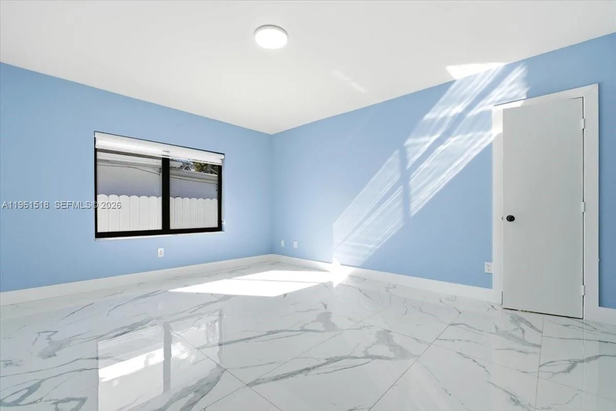 3297 Sw 26th St, Miami, Florida 33133, Miami, Florida 33133, ,Residential Income,For Sale,3297 Sw 26th St, Miami, Florida 33133,A11961518