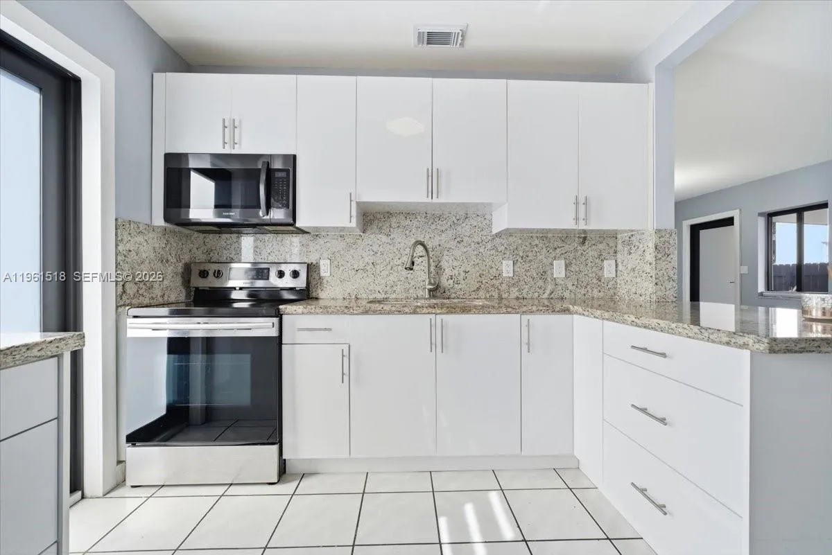 3297 Sw 26th St, Miami, Florida 33133, Miami, Florida 33133, ,Residential Income,For Sale,3297 Sw 26th St, Miami, Florida 33133,A11961518