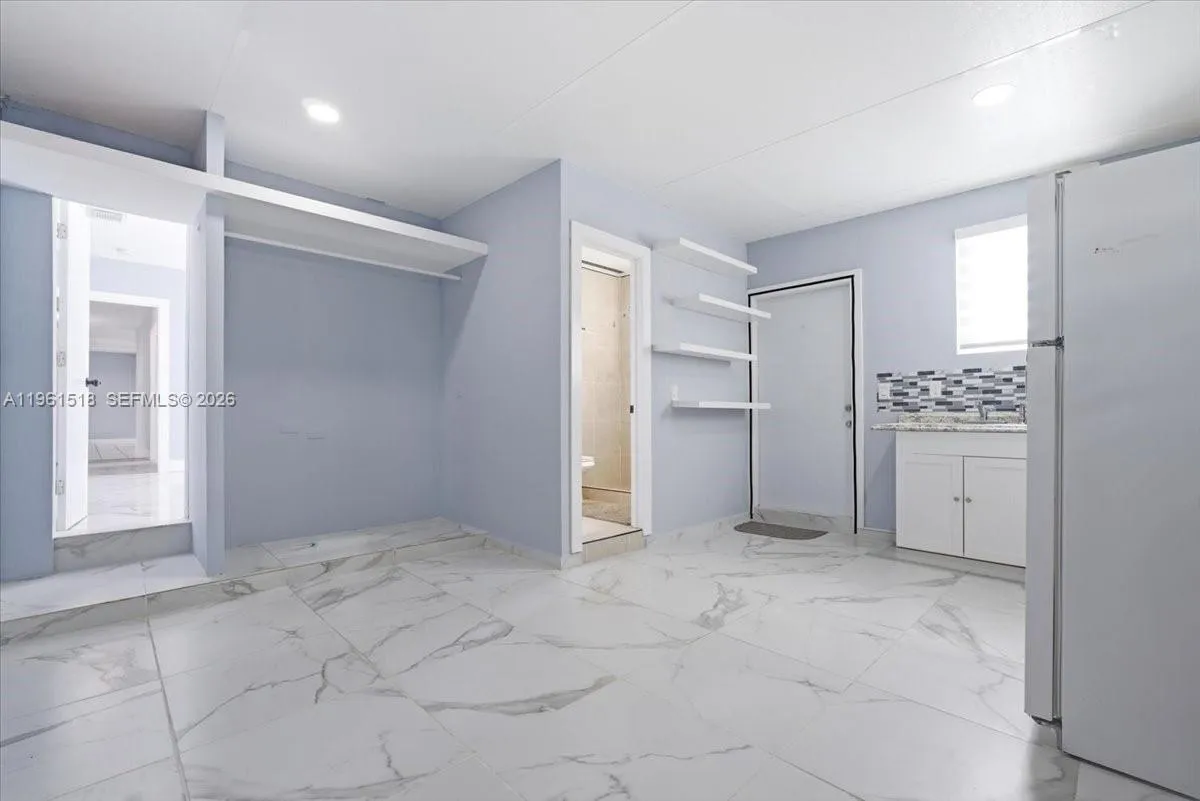 3297 Sw 26th St, Miami, Florida 33133, Miami, Florida 33133, ,Residential Income,For Sale,3297 Sw 26th St, Miami, Florida 33133,A11961518