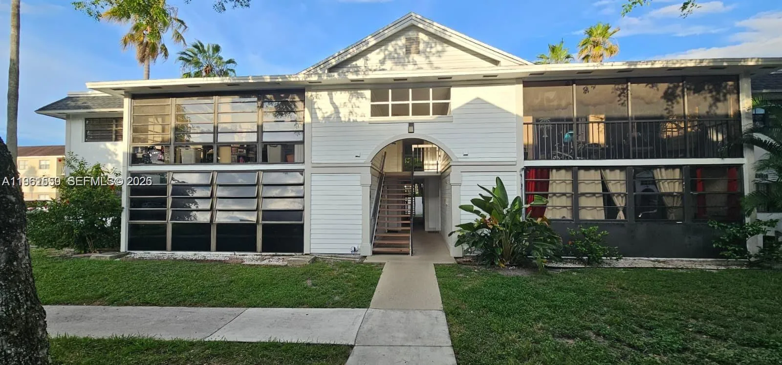 18965 Nw 62nd Ave 202, Hialeah, Florida 33015, Hialeah, Florida 33015, 2 Bedrooms Bedrooms, ,2 BathroomsBathrooms,Residential,For Sale,18965 Nw 62nd Ave 202, Hialeah, Florida 33015,A11961550