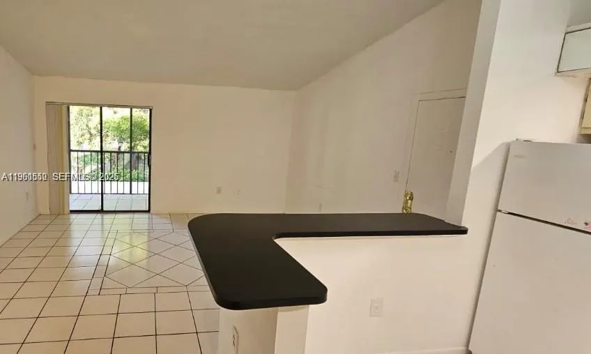 18965 Nw 62nd Ave 202, Hialeah, Florida 33015, Hialeah, Florida 33015, 2 Bedrooms Bedrooms, ,2 BathroomsBathrooms,Residential,For Sale,18965 Nw 62nd Ave 202, Hialeah, Florida 33015,A11961550